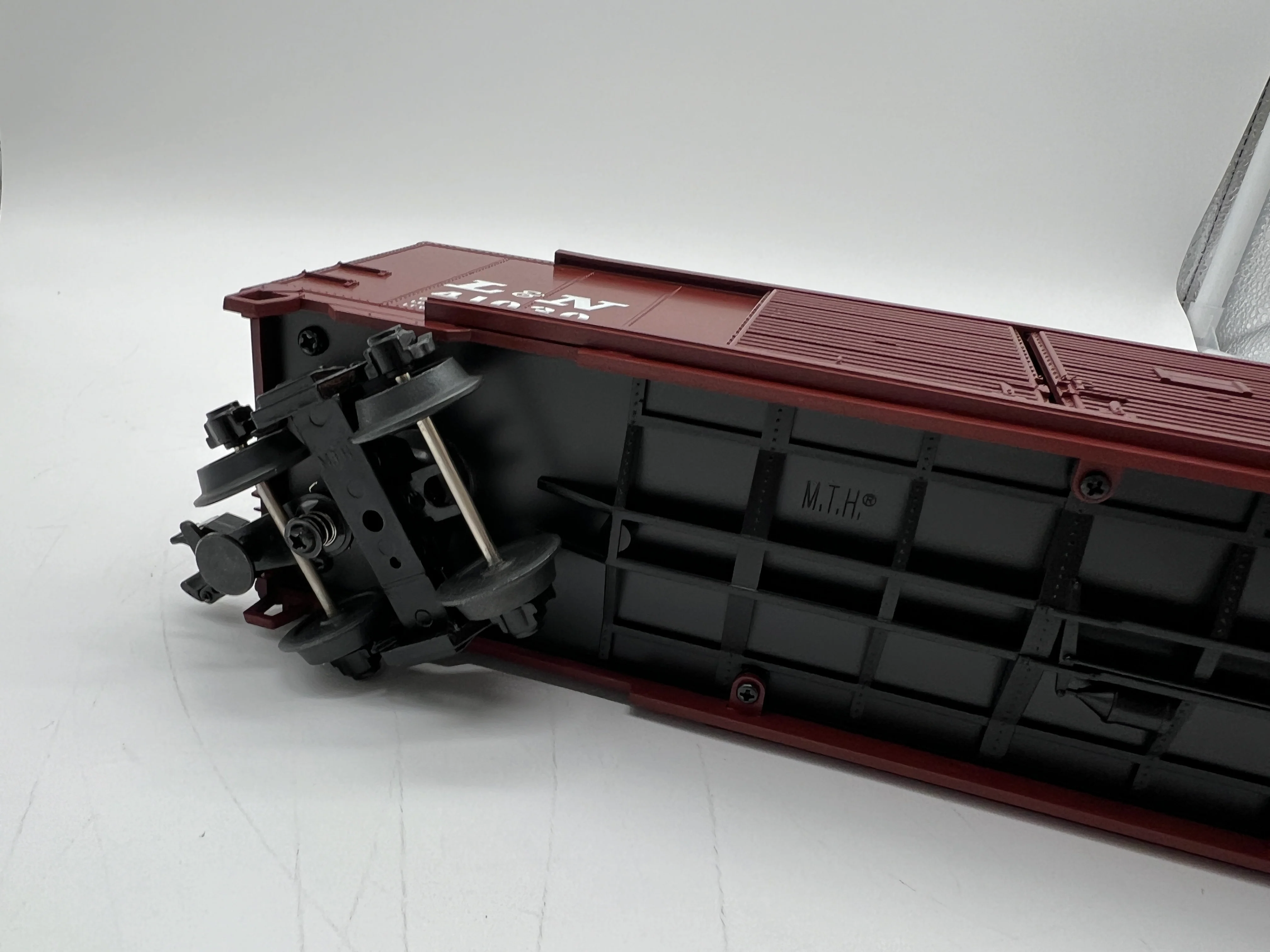 MTH 20-93013  Louisville and Nashville 50' double door boxcar #41030 O SCALE Like New - Image 6